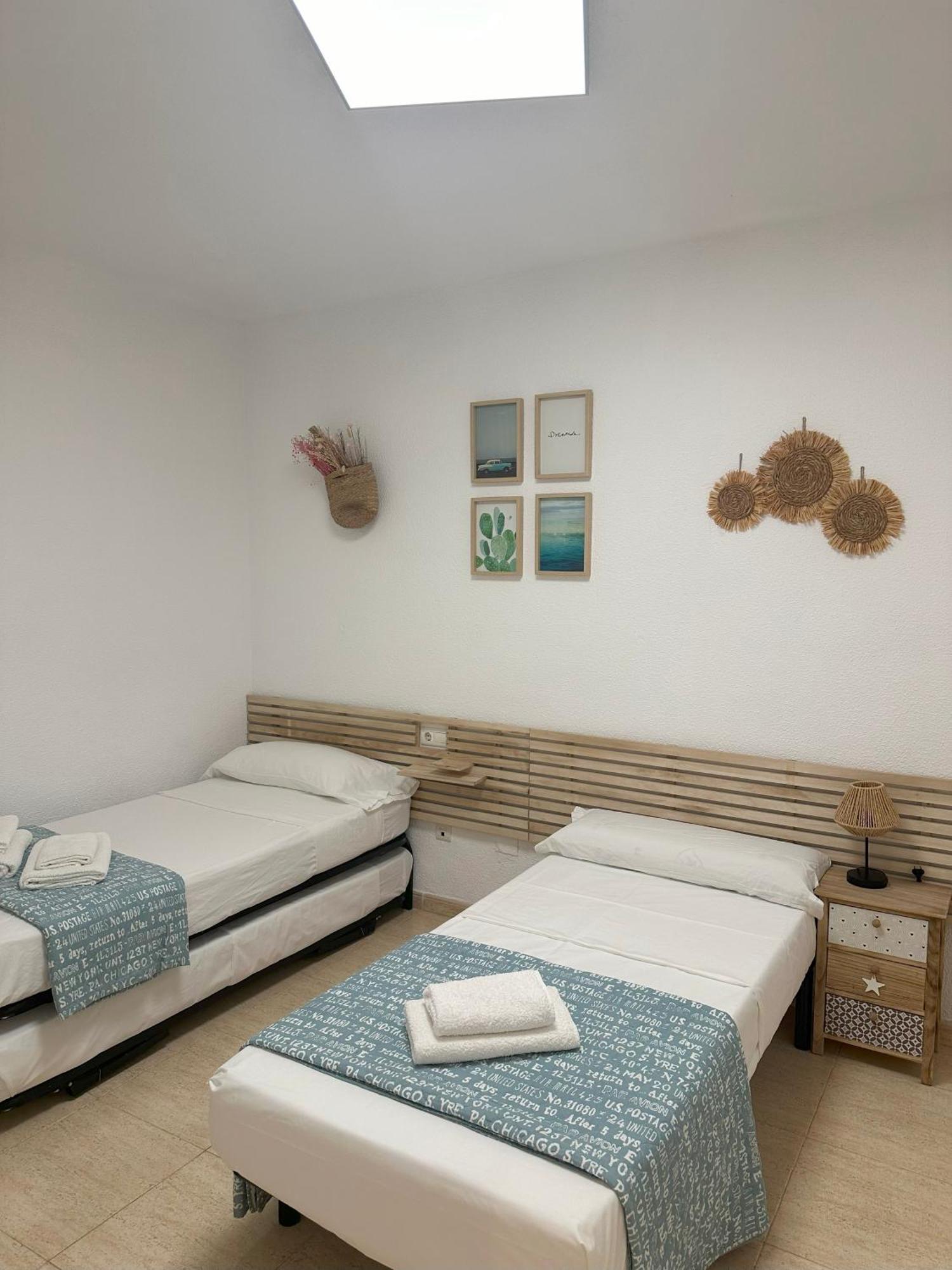 Postiguet Beach&Center Apartment Alicante Buitenkant foto